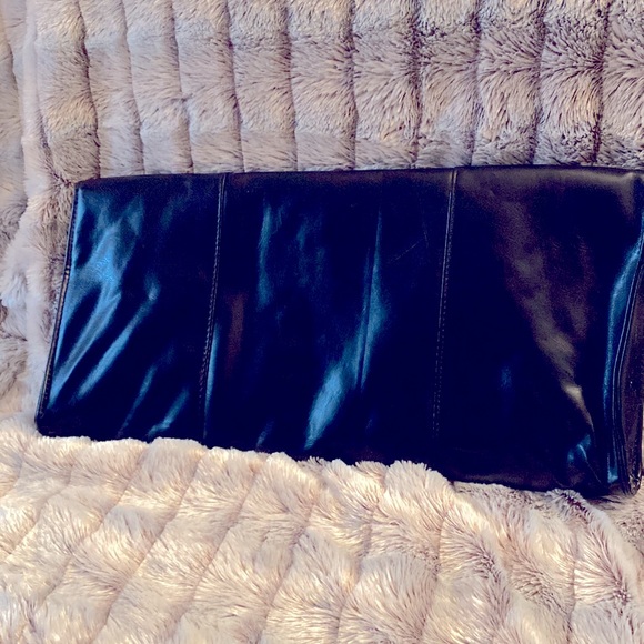 Guess Large envelope clutch - Picture 2 of 4
